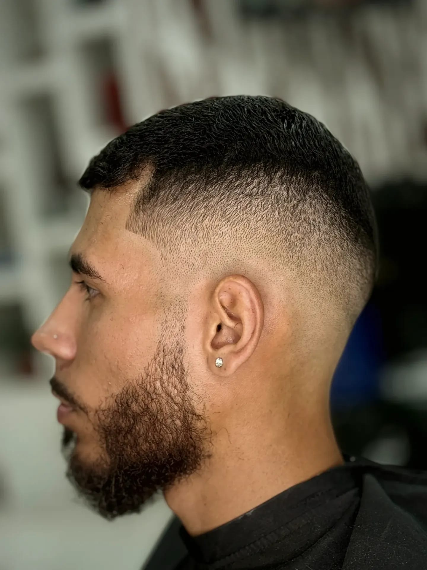 Degradê com barba alinhada finalizado na NK Barbearia